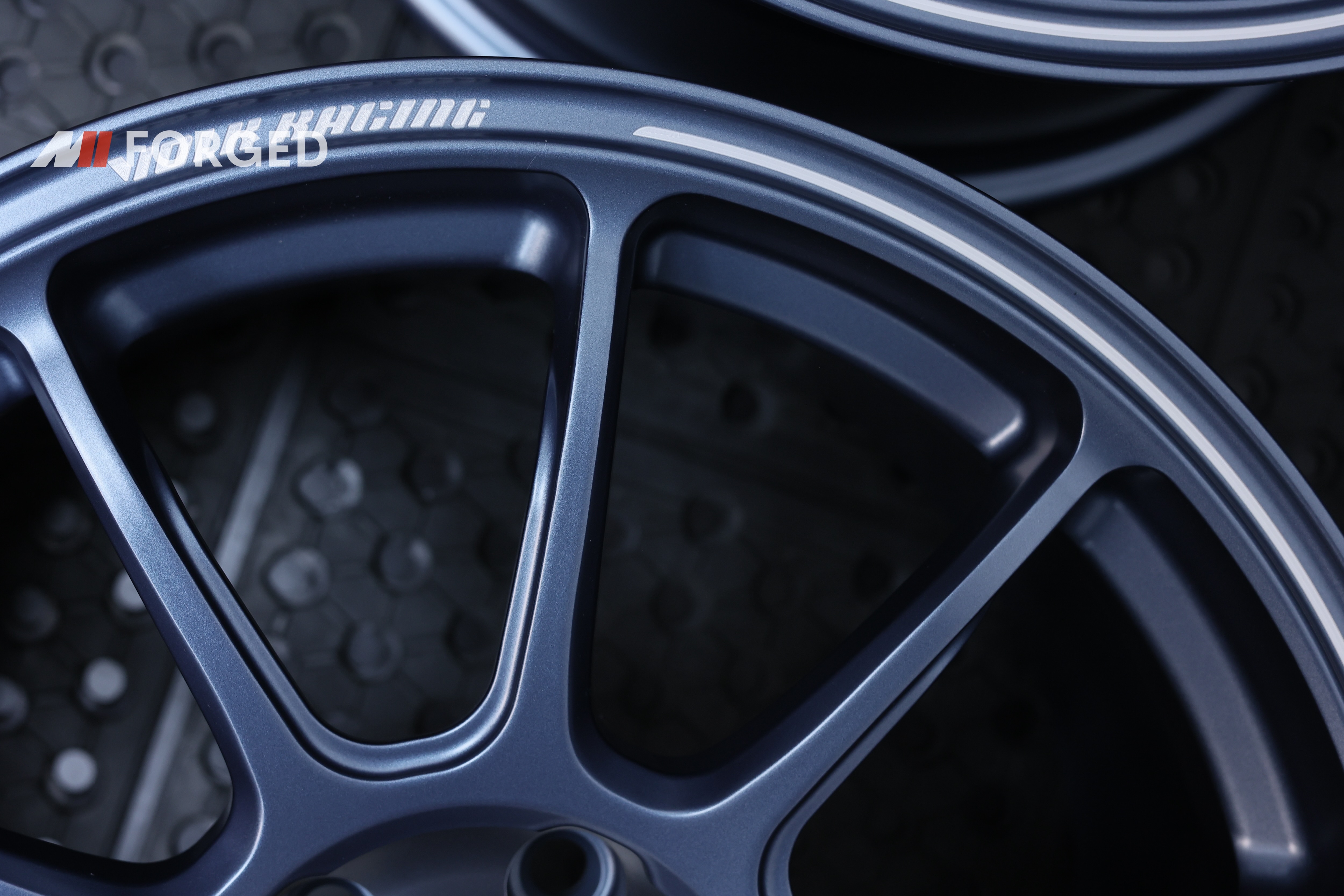 MNフォージドVolk Racing Sport Ze40リム ダイヤモンドダークガンメタル