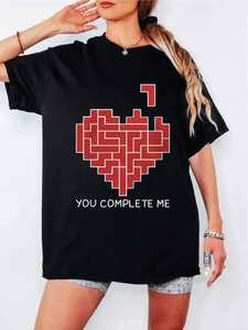 T-Shirt per Coppie di San Valentino con Stampa Cuore Geometrico, Collo Tondo, Manica Regolare, Vestibilità Casual, 100% Cotone, per Primavera ed Estate - Product Image 1