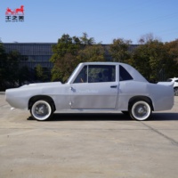 Voiture électrique vintage avec intérieur anti-poussière pour parc botanique et service de visites parent-enfant
