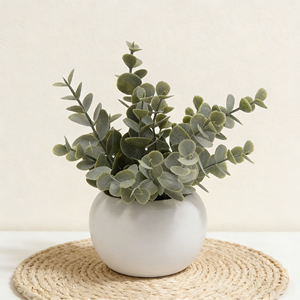 Plante artificielle d'<span class=keywords><strong>eucalyptus</strong></span> <span class=keywords><strong>en</strong></span> <span class=keywords><strong>pot</strong></span> <span class=keywords><strong>en</strong></span> pulpe de papier avec faux sol, fausse verdure, artificiellement parfumée <span class=keywords><strong>pour</strong></span> la décoration de bureau à domicile - Product Image 1