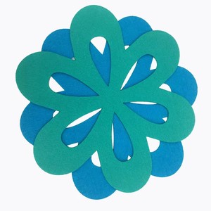 Sous-verre créatif en forme de fleur, set de table en tissu épais, dessous de plat en feutre thermique pour casseroles et bols - Product Image 1