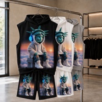 Ensemble deux pièces pour couple, t-shirt et gilet à capuche sans manches imprimé dessin animé, associé à un pantalon court, personnalisable avec des motifs