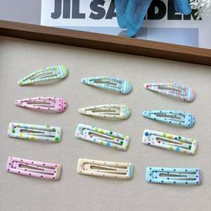 일본 및 한국 미니멀리스트 스타일 소녀 및 어린이 귀여운 헤어 액세서리 꽃무늬와 컬러풀한 물방울 무늬 헤어 클립 - Product Image 2