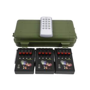 Système de tir de feux d'artifice pyrotechniques à 12 déclenchements avec télécommande sans fil pour spectacles <span class=keywords><strong>et</strong></span> événements festifs - Product Image 1