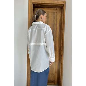 Camisa Blanca de Popelina con Botones para Mujer, Blusa Minimalista con Paneles, Estilo Casual, Manga Larga, Corte Holgado - Product Image 1