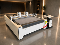Machine de découpe CNC Forex avec couteau oscillant et outil de fraisage en option