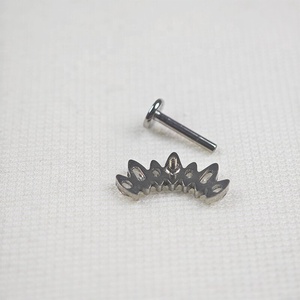 <span class=keywords><strong>Orecchini</strong></span> e Anelli <span class=keywords><strong>per</strong></span> Piercing in Titanio G23 con Filettatura Interna e 7 Zirconi, Gioielli Personalizzati <span class=keywords><strong>per</strong></span> Matrimoni - Product Image 2