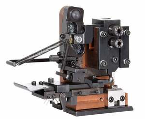 แม่พิมพ์สำหรับเครื่องย้ำหางปลาแบบปรับได้ตามแนวนอนและแนวตั้ง - Product Image 3