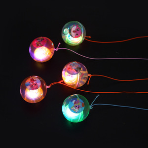 Palla Luminosa Elastica Stile Corda con Effetto Lampeggiante per Intrattenimento e Gioco - Product Image 3