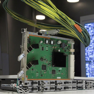 Ban đầu <span class=keywords><strong>10g</strong></span>-1310nm-10km-sm-sfp + MTRS-IE31 SFP thu phát mô-đun <span class=keywords><strong>10g</strong></span> 1310nm 10km SM SFP sợi quang thu phát - Product Image 2