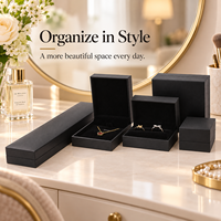 Boîte de rangement pour bijoux en similicuir robuste avec fermeture à pression élégante, intérieur en velours, logo personnalisé acceptable, idéale pour les cadeaux et la vente au détail