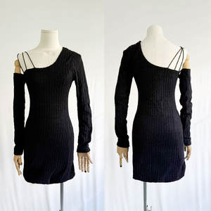 OEM kustom desain bahu miring Bodycon <span class=keywords><strong>Fashion</strong></span> ramping seksi lengan panjang wanita hitam gaun pesta elegan - Product Image 2