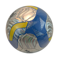 Ballon de football de formation en PVC taille 5, surface métallique argentée brillante à variation graduelle, par Sporting Products