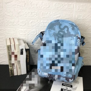 Zaino Unisex in Nylon Traspirante e Resistente all'Usura, Grande Capacità, per Alpinismo e Viaggi, Ideale per Studenti - Product Image 1