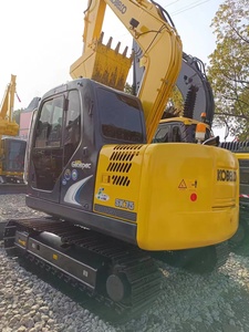 Excavatrice sur chenilles hydraulique Kobelco SK75n jaune, équipement de construction robuste monté sur chenilles - Product Image 5