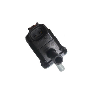 Vanne solénoïde de canister de carbone DelineSS 136200-7010 OE 90910-12276 pour Toyota Corolla Camry - Product Image 4
