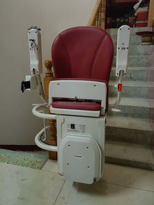 Elevador de Escaleras Eléctrico <span class=keywords><strong>con</strong></span> Riel Curvo, Capacidad de Carga de 120 kg, para el Hogar, para Villas, Escaleras de Múltiples Vuelcos, <span class=keywords><strong>con</strong></span> Control Remoto Inalámbrico - Product Image 2