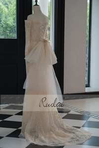 Ruolai QW02202 guaina con maniche a spalla con paillettes <span class=keywords><strong>in</strong></span> <span class=keywords><strong>pizzo</strong></span> oro Champagne abito <span class=keywords><strong>da</strong></span> sposa con fiocco staccabile - Product Image 4