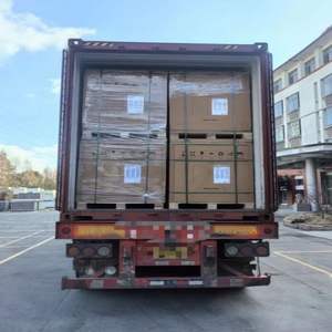 نظام تخزين الطاقة للاستخدام المنزلي مصمم للظروف الجوية القاسية والمناطق التي تعاني من الطقس القاسي. وحدات شمسية صينية عالية الأداء من شركة LONGi. - Product Image 5