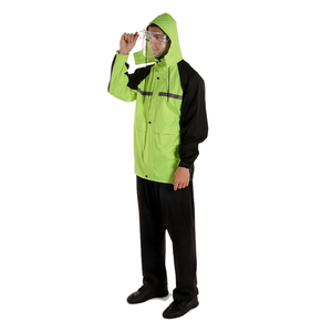 <span class=keywords><strong>Meilleur</strong></span> matériau OEM Ensemble <span class=keywords><strong>imperméable</strong></span> à la pluie pour hommes et femmes <span class=keywords><strong>Imperméable</strong></span> respirant Bande réfléchissante accrocheuse Durable pour tous les jours - Product Image 3
