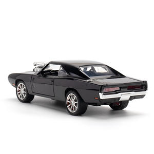 Vente en gros de modèles de véhicules en alliage de haute simulation 1:24 <span class=keywords><strong>Charger</strong></span> <span class=keywords><strong>1970</strong></span> avec direction à roues, <span class=keywords><strong>voiture</strong></span> miniature à tirer en arrière avec sons et lumières - Product Image 2