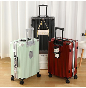 <span class=keywords><strong>Lot</strong></span> de valises en gros 20, 22, 24, 26 pouces avec port USB intégré, porte-gobelet pliable et crochet, idéal pour les sorties quotidiennes en extérieur - Product Image 2