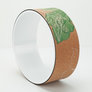 Rueda de Yoga Premium de Corcho con Impresión Personalizada, Portátil, Duradera, Ecológica, de Marca Privada, con Ruedas de ABS - Product Image 4