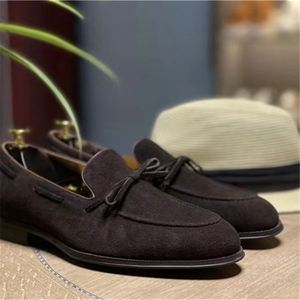 รองเท้าโลฟเฟอร์ทรงเหลี่ยมแบบผูกเชือกสำหรับผู้ชายสไตล์เรโทรอังกฤษ VALENTINA หนังแท้ พื้นยาง น้ำหนักเบา ระบายอากาศได้ดี กันลื่น - Product Image 2