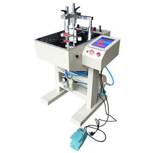 Machine automatique de jonction de cadres photo avec bras de style double et <span class=keywords><strong>pince</strong></span> <span class=keywords><strong>à</strong></span> cadre automatique, machine <span class=keywords><strong>à</strong></span> <span class=keywords><strong>scie</strong></span> <span class=keywords><strong>à</strong></span> ruban - Product Image 2