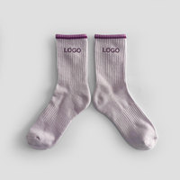 Chaussettes de Pilates pour femmes personnalisables avec rayures, points en silicone antidérapants, respirantes, violettes, sur mesure
