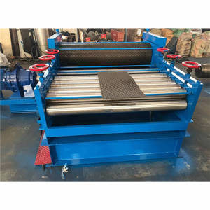 Machine de gaufrage de bouclier thermique d'acier inoxydable de plaque d'aluminium de productivité élevée de fabricant de modèle - Product Image 1