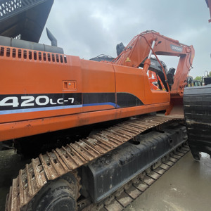 Excavatrice sur chenilles hydraulique DOOSAN DH420LC-7 d'occasion, 42 tonnes, pour travaux miniers et de construction - Product Image 3