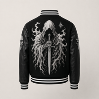 Veste de baseball homme personnalisée OEM, noire, en laine avec manches en cuir, broderie graphique gothique au dos, vêtements streetwear, fabricant