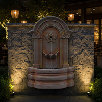 Fuente de Agua Decorativa de Pared, Estilo Europeo Antiguo, con Efecto de Piedra Envejecida, de Resina Resistente, con Tallado Floral Ornamental, para Jardín Exterior
