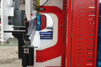 Cintreuse de tôles MYT entièrement automatique pour acier inoxydable, avec roulement 63T, 3200mm, moteur de presse hydraulique et pompe