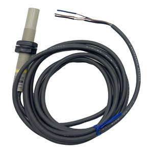 Brand New E2K-X4ME1 M12 Cylindrical Threaded Capacitive Proximity Sensor 4mm for Detecting Non-Metallic Liquids - Product Image 5