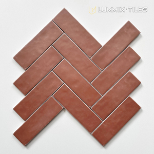 Vente directe d'usine, carrelage mural en céramique rectangulaire long, surface ondulée, rouge terre cuite mat, fait à la main - Product Image 4