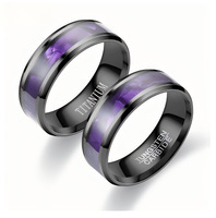 Bague large noire avec incrustation violette et bord poli, bague statement, en stock, bijoux en gros