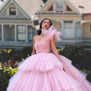 فساتين سهرة فاخرة LY-PD0244 بتنورة متعددة الطبقات من التول الملون، فساتين حفلات بكتف واحد، تصميم عصري أنيق - Product Image 2