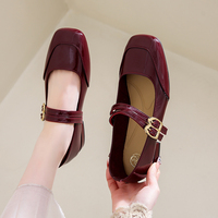 Chaussures Mary Jane à bout carré à la française avec design tendance, fermeture à enfiler, talon épais, printemps automne