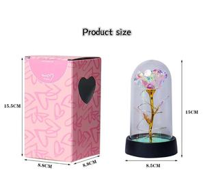 Rosa Artificiale con Luce LED in Cupola di Vetro, Regalo Perfetto <span class=keywords><strong>per</strong></span> <span class=keywords><strong>la</strong></span> <span class=keywords><strong>Festa</strong></span> <span class=keywords><strong>della</strong></span> <span class=keywords><strong>Mamma</strong></span> e Matrimoni - Product Image 2