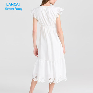 Abito lungo <span class=keywords><strong>bianco</strong></span> da ragazza di alta qualità in tessuto di cotone con scollo a v decorazioni in pizzo polsino con fondo personalizzato da donna <span class=keywords><strong>abbigliamento</strong></span> per feste - Product Image 3