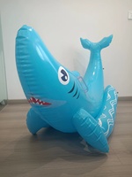 Bassin de natation géant gonflable en PVC, requin flottant pour adultes, île flottante avec taille et couleur personnalisables