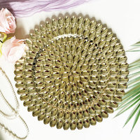 Assiettes de Présentation Élégantes 13 Pouces – Assiettes de Base en Plastique Dorées pour Mariages, Cérémonies et Décoration de Table d'Événements