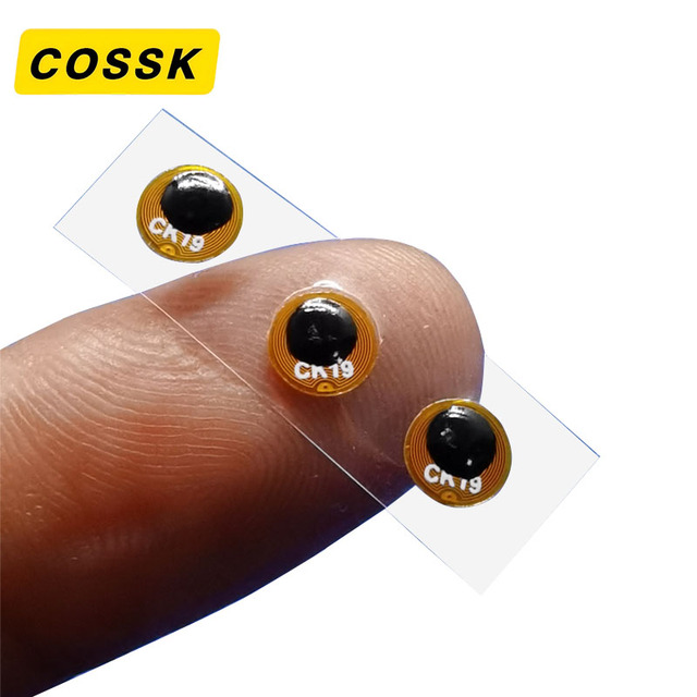 Hot Supplier Free Sample 13.56MHz Mini Programmable NFC Tag for Sale Smart Tag with Custom Chip Waterproof for Access Control
