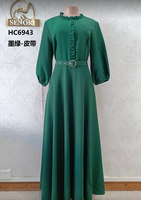Gaun Muslim Wanita Lengan Panjang Kerah Lebar Warna Solid Elegan Manis Bahan Spandex Lipit Oversize Ramah Lingkungan untuk Pernikahan Musim Dingin