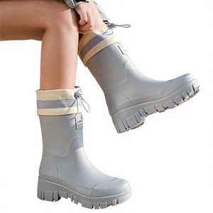 Stivali <span class=keywords><strong>da</strong></span> Pioggia OEM Pieghevoli Unisex Impermeabili in Gomma Naturale Morbida con Colletto in PU, Stivali Wellington alla Moda per <span class=keywords><strong>Donna</strong></span> - Product Image 2