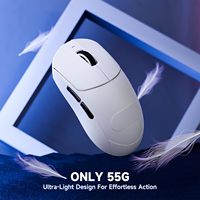 Souris de jeu ultra-légère ATTACK SHARK X8PRO 55g 2.4G/Filaire/BT avec pilote Web, capteur de jeu PAW3395PRO 40000 DPI et câble C06ULTRA