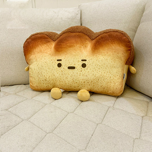 Coussin en peluche en forme de pain grillé imprimé, doux et réaliste, pour la décoration de la maison, de la salle ou du café - Product Image 4