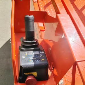 Plateforme de travail aérienne mobile à ciseaux de 10 m, capacité 300 kg, table élévatrice verticale pour maintenance, conception compacte, modèle court - Product Image 6